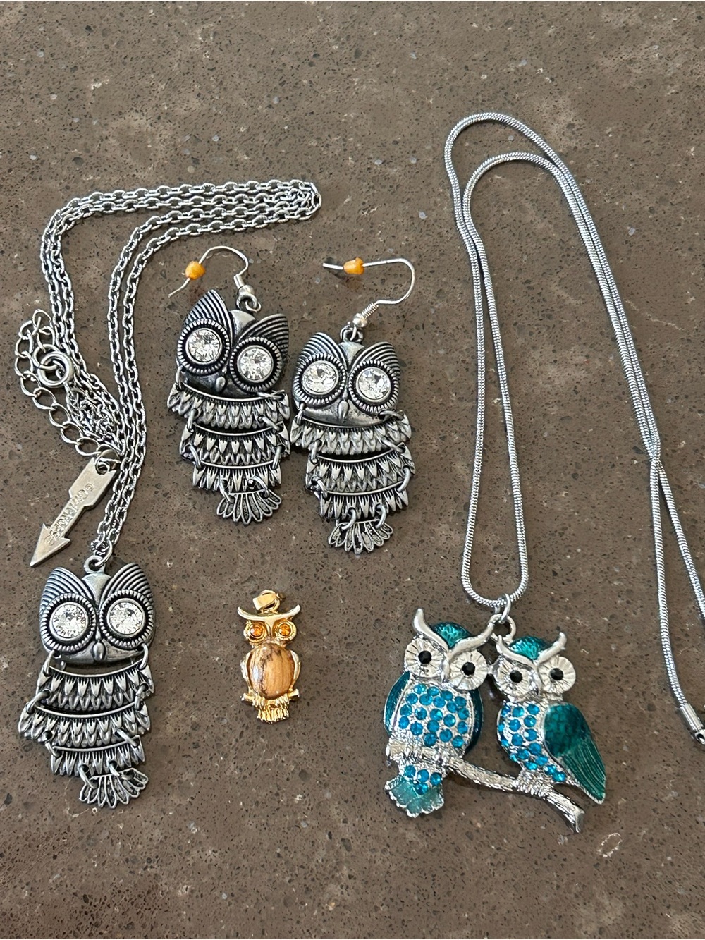 Vintage Y2K Girlprops Owl Costume Jewelry Lot - 3 Necklaces & Earrings - Picture 2 of 9